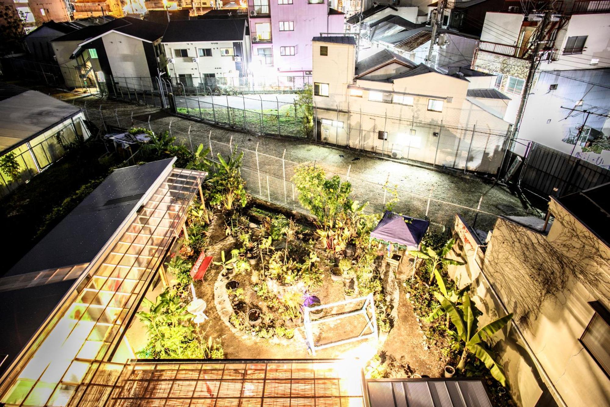 Kamagasaki University Of The Arts Cafe Garden Guest House Aka Cocoroom Osaka Ngoại thất bức ảnh